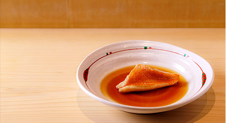 魚を捌く